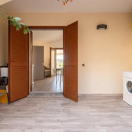 Comfort House With Sea View- 5 Minutes From The Sea Apartment Costa Rei
